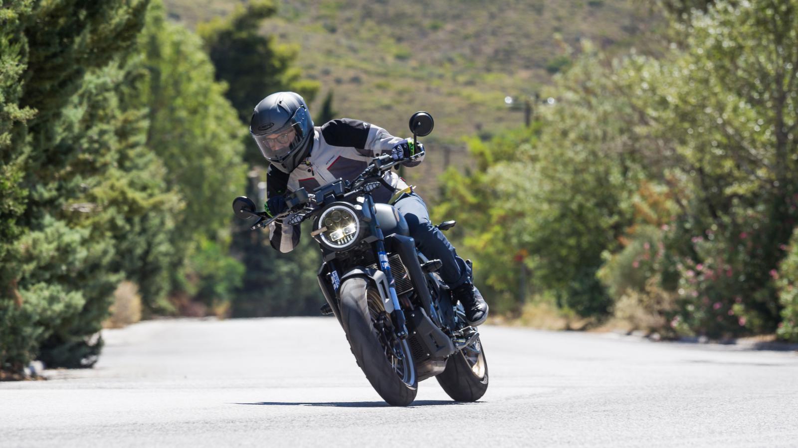 Zontes GK 350 - Test